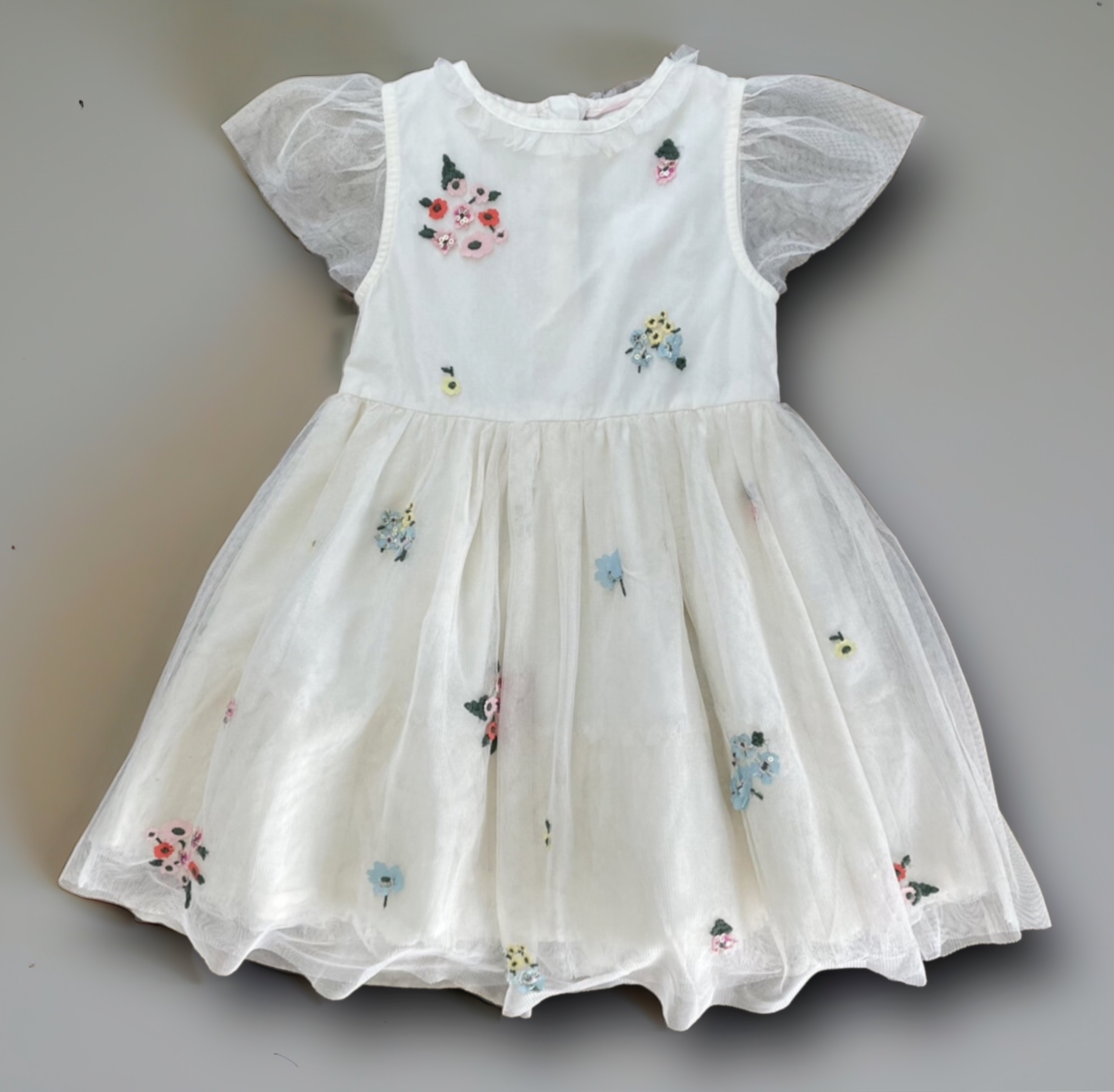 Pre-Loved Mini Boden Girls Appliqu Flowers Tulle Dress  Designer Kids  Outlet